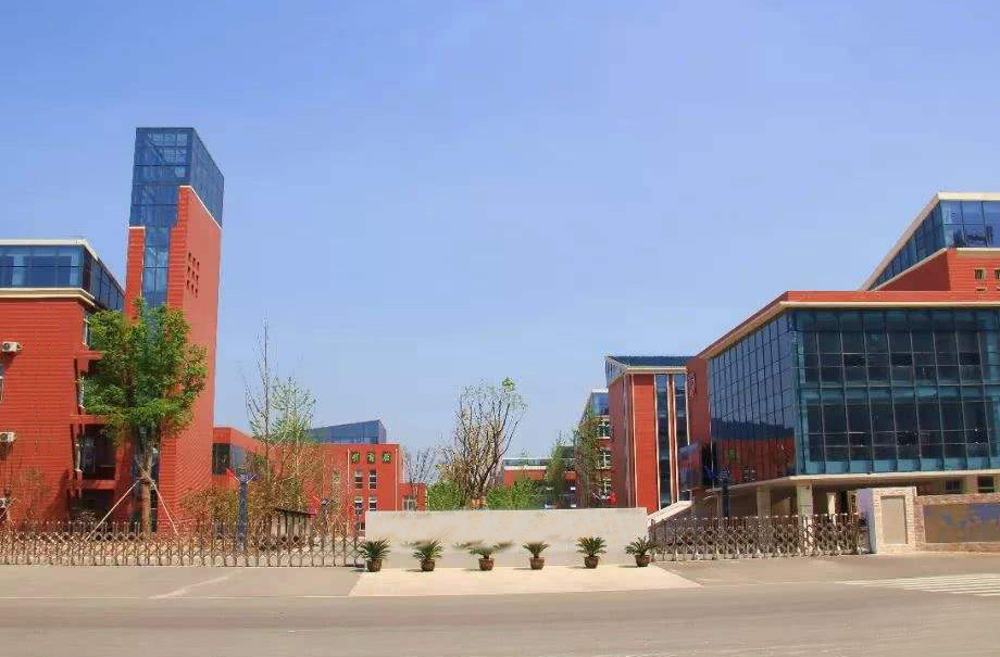 學(xué)校